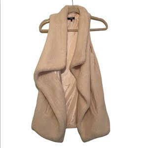 TCEC Waterfall Vest | small